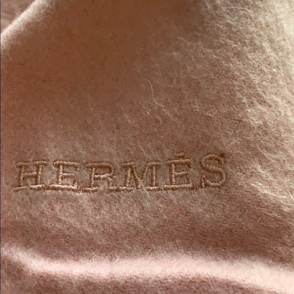 HERMÈS CASHMERE WRAP